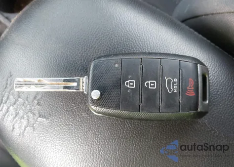 2014 Kia Soul z USA, uszkodzony, nr VIN KNDJN2A25E7719633